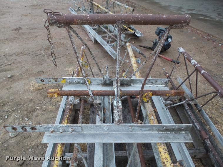 image for item CA9331 Vibrating concrete screed