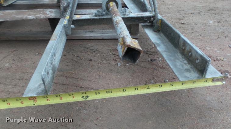 image for item CA9331 Vibrating concrete screed