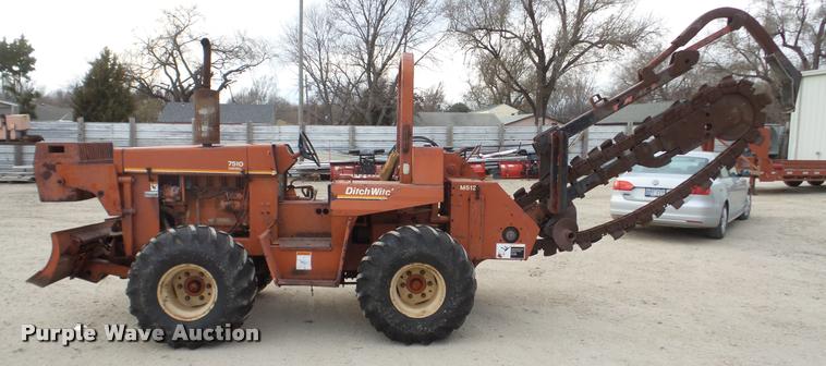 image for item DA2191 Ditch Witch 7510 trencher