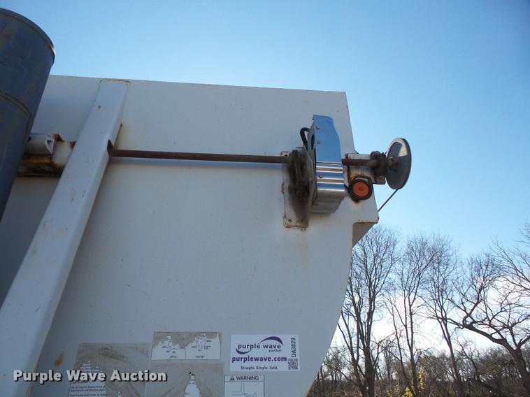 image for item DA3829 2007 Clement Rockstar barrel bed end dump trailer