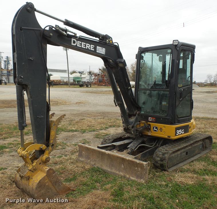 image for item DA3834 2013 John Deere 35G compact excavator