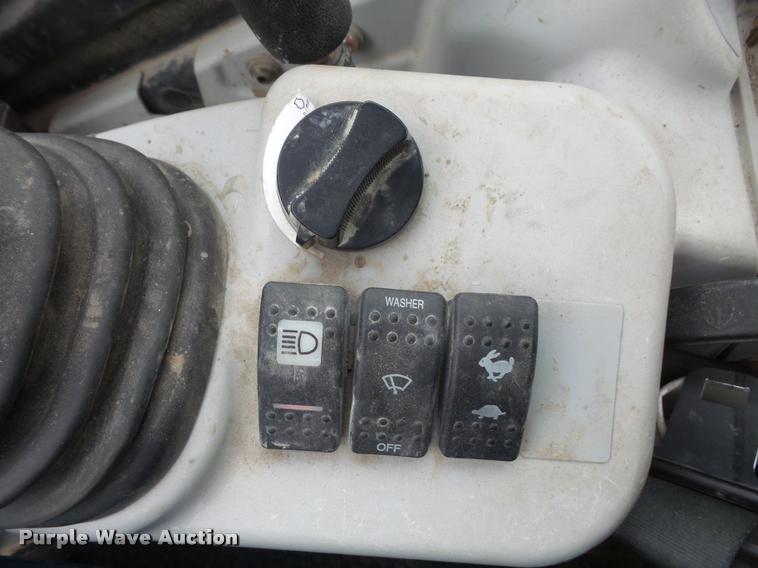 image for item DA3834 2013 John Deere 35G compact excavator