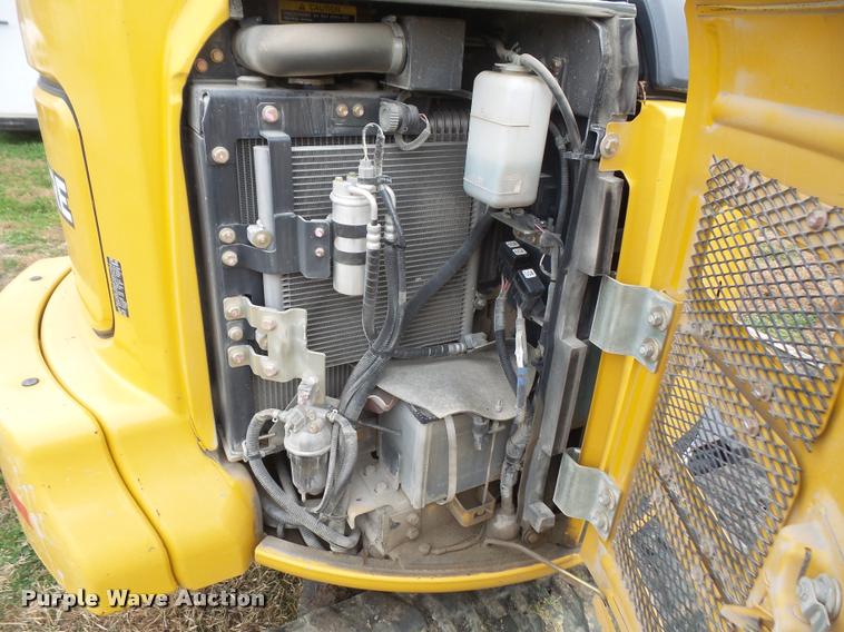 image for item DA3834 2013 John Deere 35G compact excavator