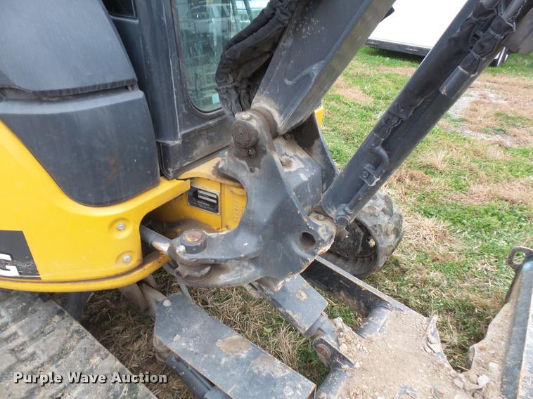 image for item DA3834 2013 John Deere 35G compact excavator