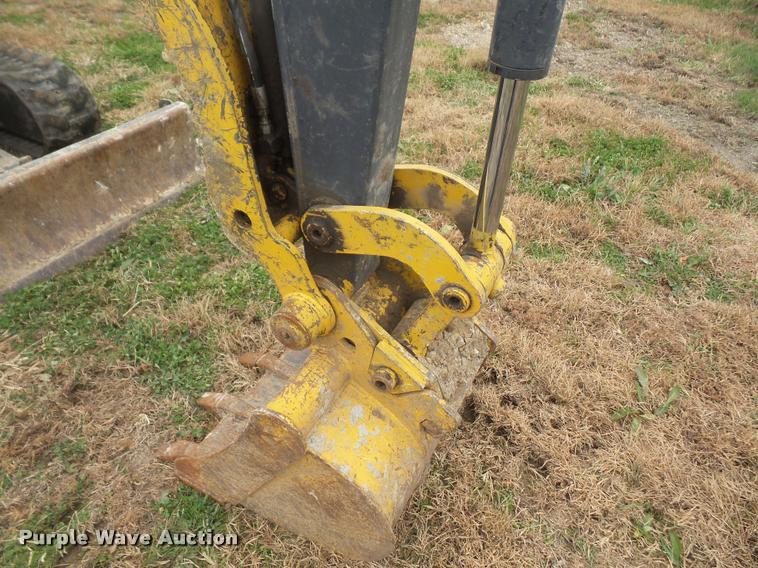 image for item DA3834 2013 John Deere 35G compact excavator