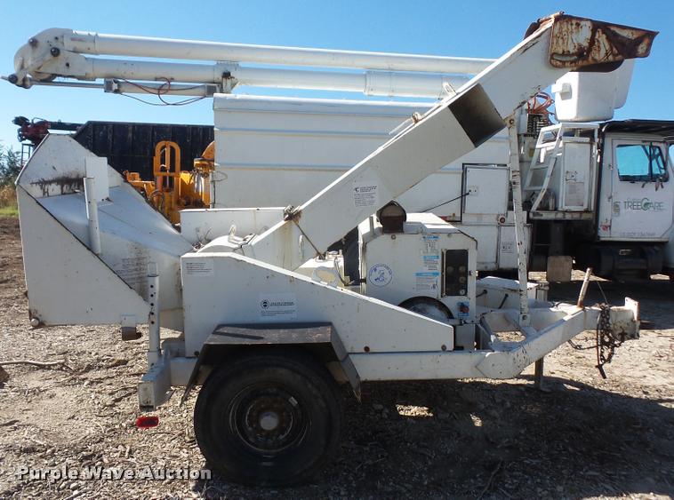 image for item DA3964 Bandit 1290 wood chipper