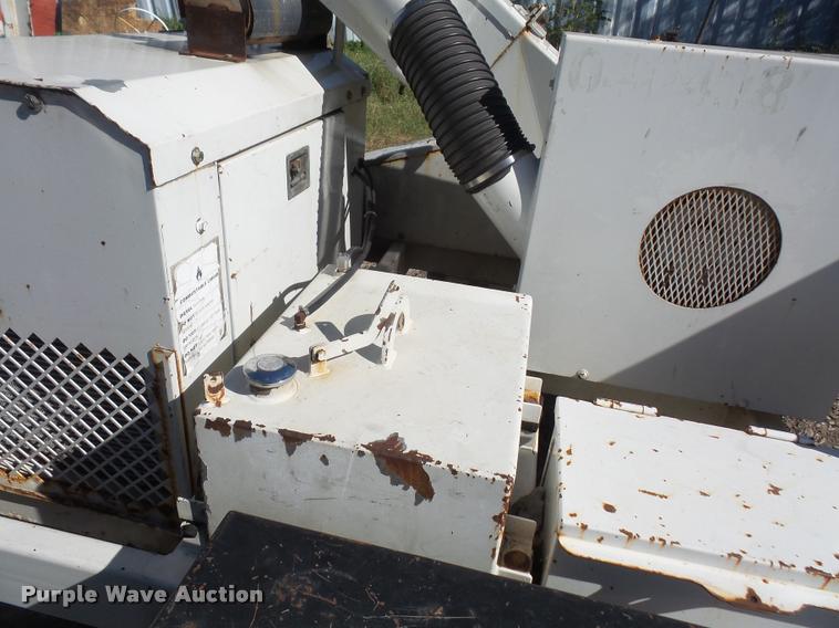 image for item DA3964 Bandit 1290 wood chipper