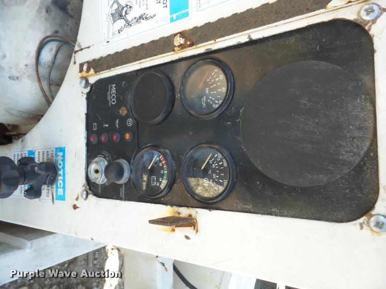 image for item DA3964 Bandit 1290 wood chipper