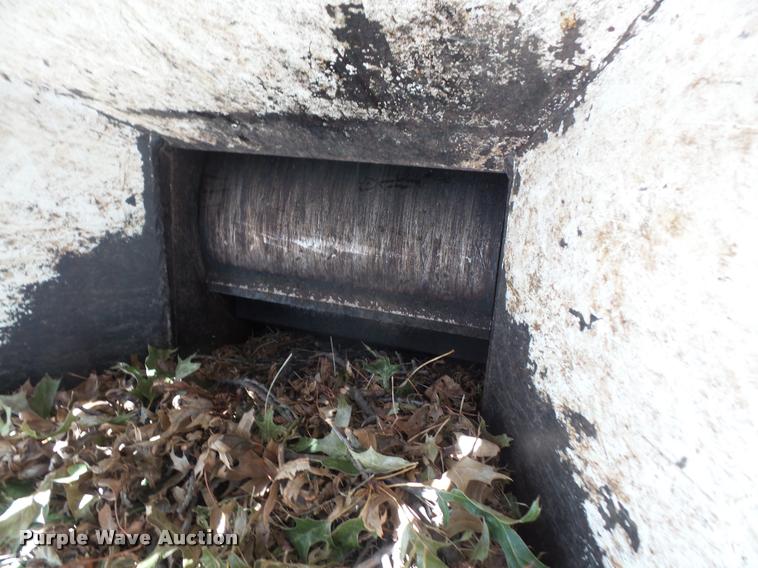 image for item DA3964 Bandit 1290 wood chipper