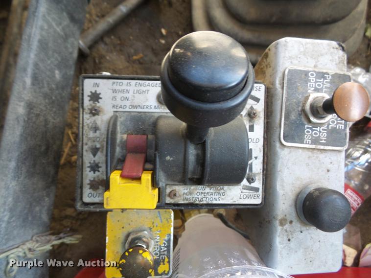 image for item DA3977 2000 Sterling A9500 semi truck