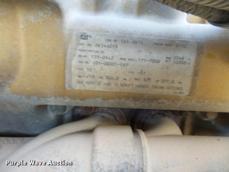 image for item DA3977 2000 Sterling A9500 semi truck