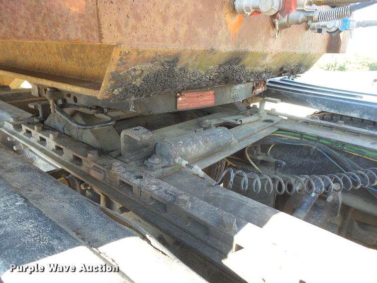 image for item DA3977 2000 Sterling A9500 semi truck