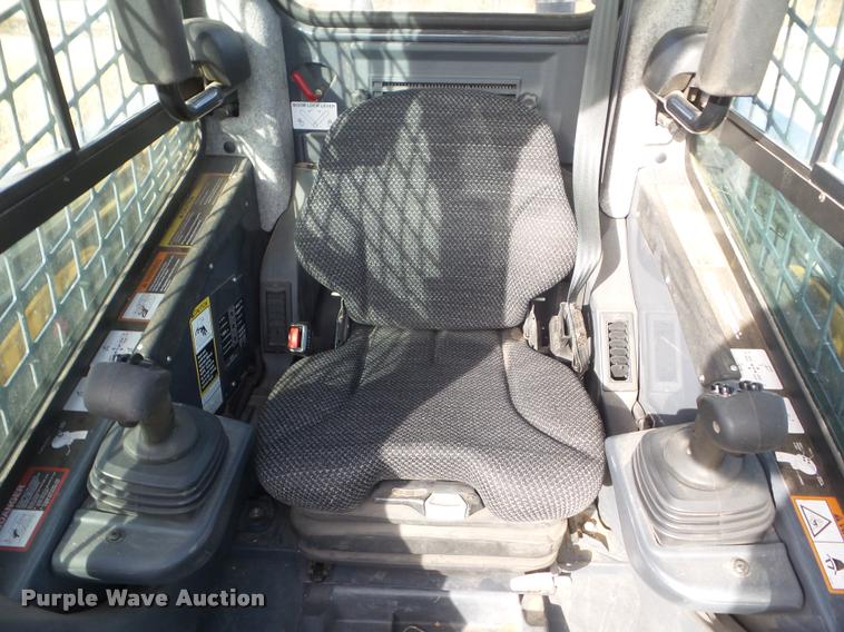 image for item DA5017 2012 John Deere 329D skid steer