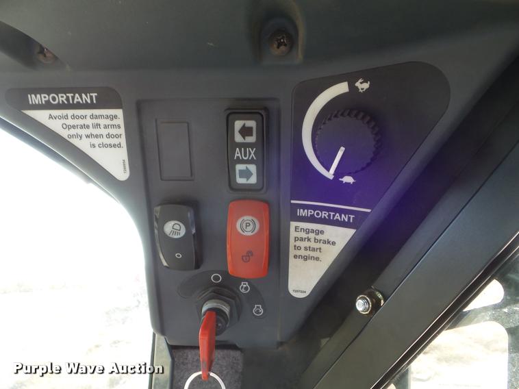 image for item DA5017 2012 John Deere 329D skid steer