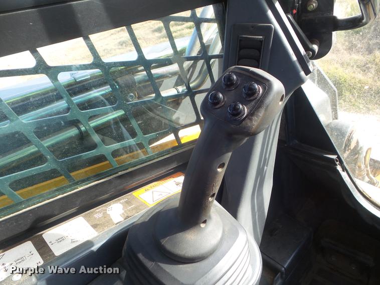 image for item DA5017 2012 John Deere 329D skid steer