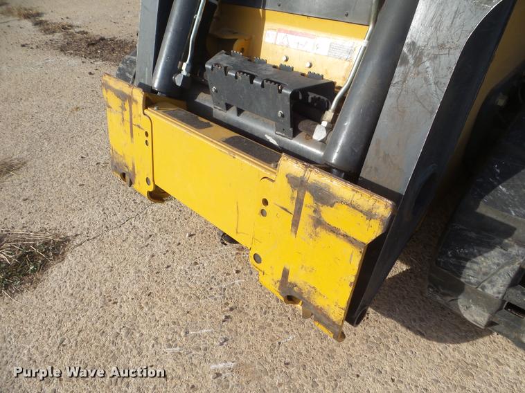 image for item DA5017 2012 John Deere 329D skid steer