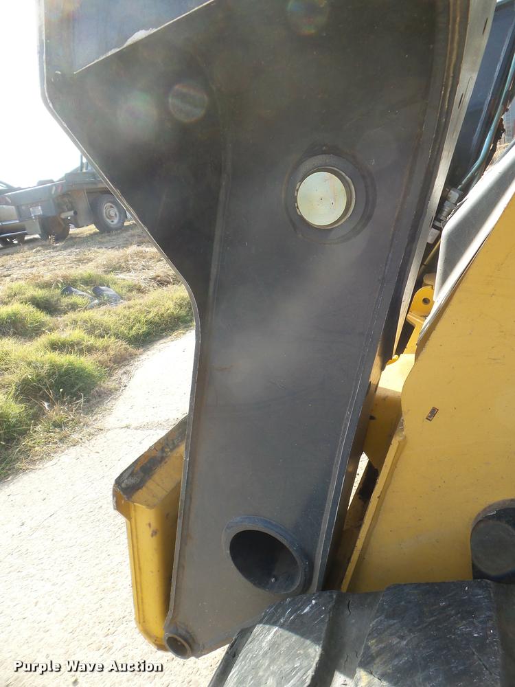 image for item DA5017 2012 John Deere 329D skid steer