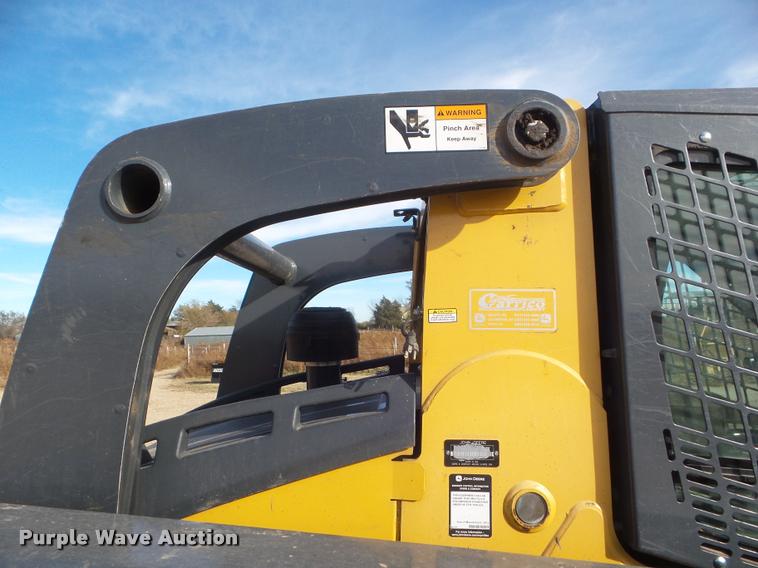 image for item DA5017 2012 John Deere 329D skid steer