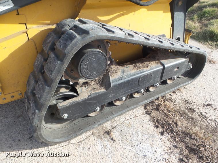 image for item DA5017 2012 John Deere 329D skid steer