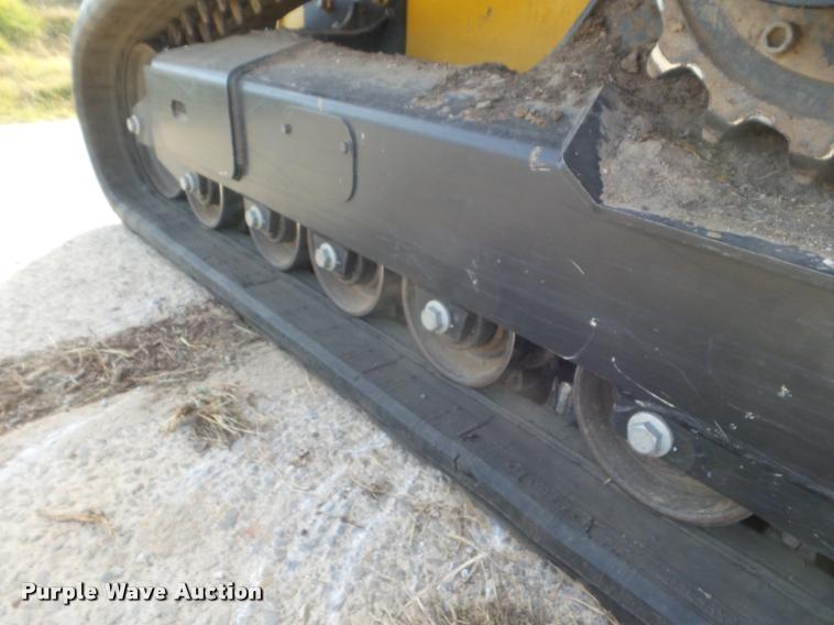 image for item DA5017 2012 John Deere 329D skid steer