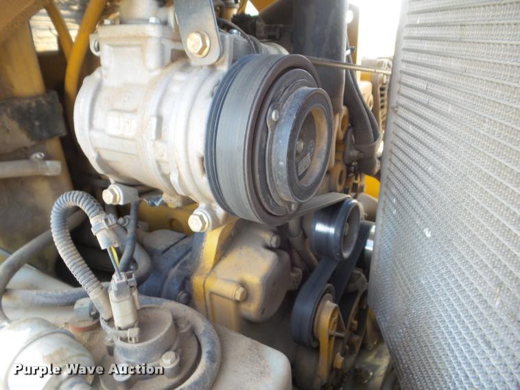 image for item DA5017 2012 John Deere 329D skid steer