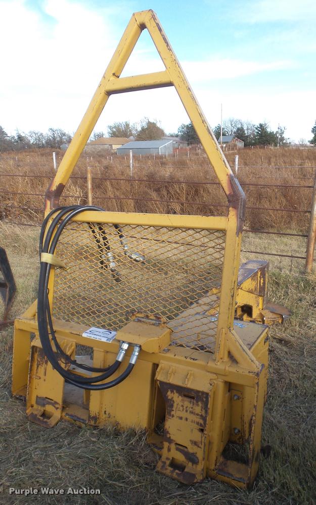 2011 RoboCut RC26ERMR skid steer tree saw in Lincoln, KS Item DA5023