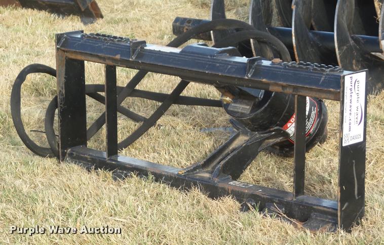 image for item DA5025 2011 John Deere PA30 skid steer auger