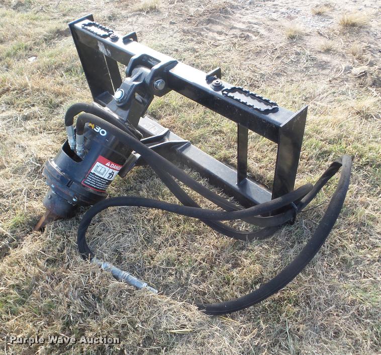 image for item DA5025 2011 John Deere PA30 skid steer auger