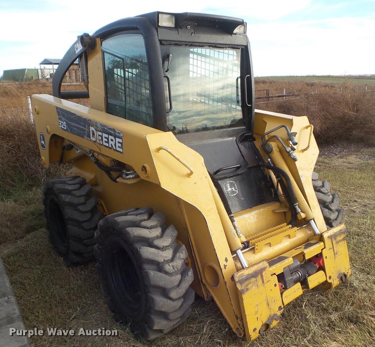image for item DA5028 2008 John Deere 325 skid steer