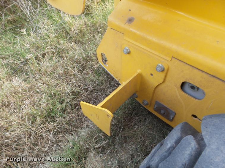 image for item DA5028 2008 John Deere 325 skid steer