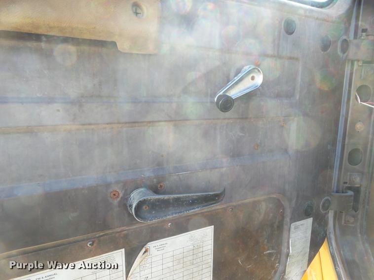 image for item DA5118 1991 International 4900 flatbed truck