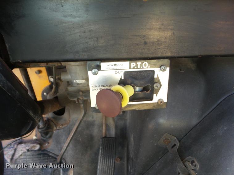 image for item DA5118 1991 International 4900 flatbed truck