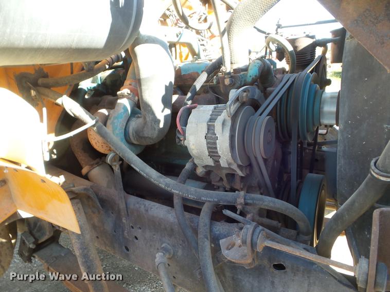 image for item DA5118 1991 International 4900 flatbed truck