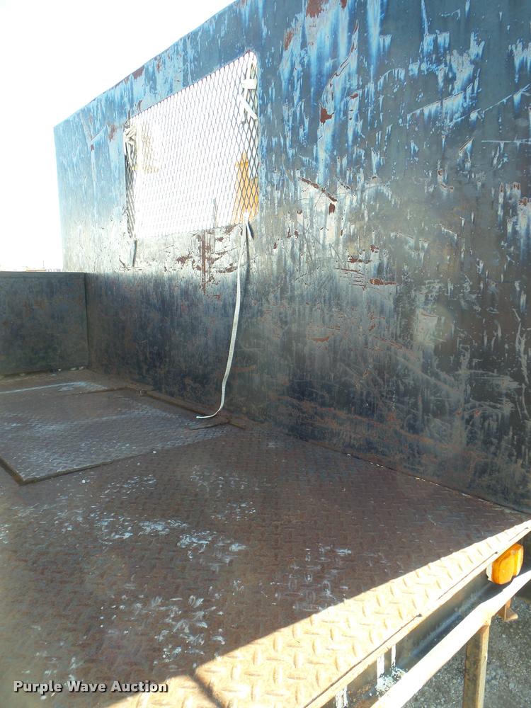 image for item DA5118 1991 International 4900 flatbed truck