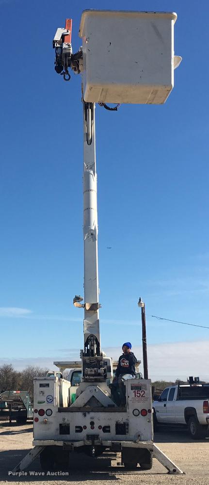 image for item DA5120 1995 Ford F800 Super Duty bucket truck