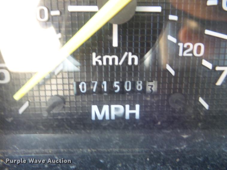 image for item DA5120 1995 Ford F800 Super Duty bucket truck