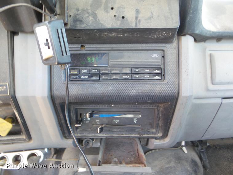 image for item DA5120 1995 Ford F800 Super Duty bucket truck