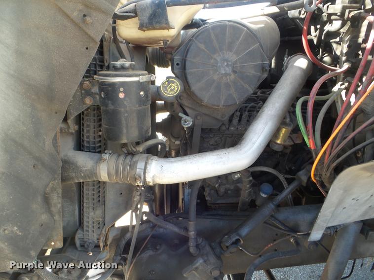 image for item DA5120 1995 Ford F800 Super Duty bucket truck