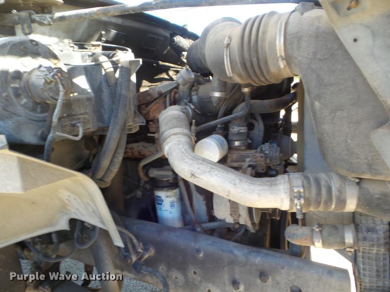 image for item DA5120 1995 Ford F800 Super Duty bucket truck