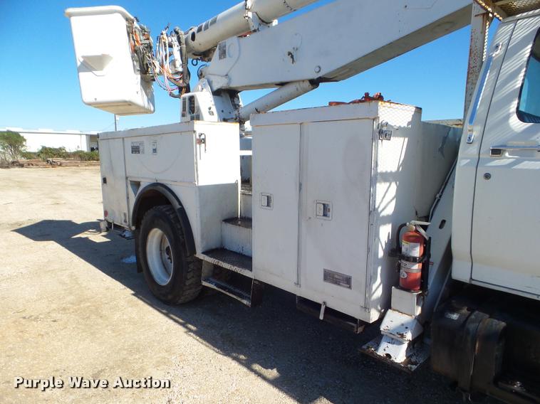 image for item DA5120 1995 Ford F800 Super Duty bucket truck