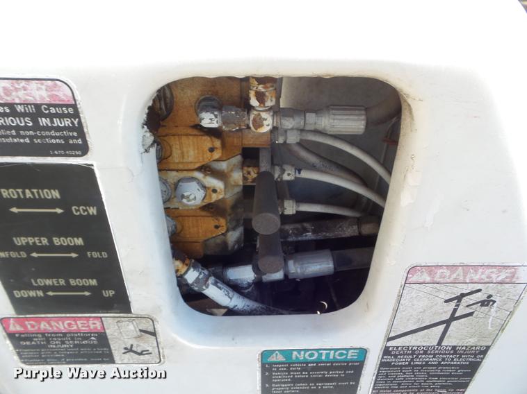 image for item DA5120 1995 Ford F800 Super Duty bucket truck