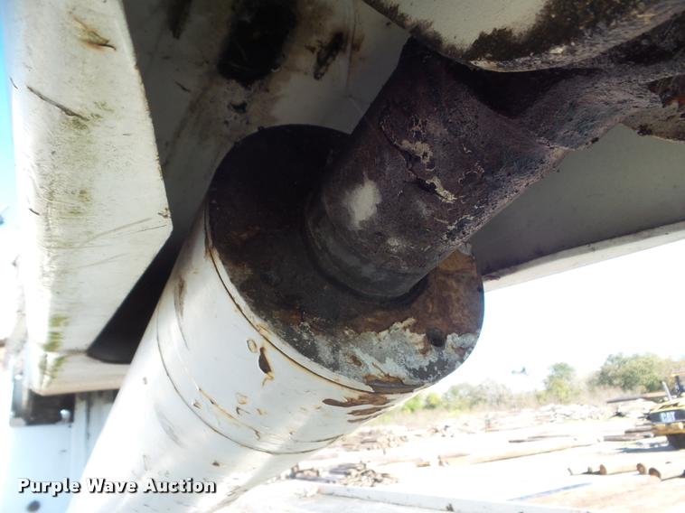 image for item DA5120 1995 Ford F800 Super Duty bucket truck