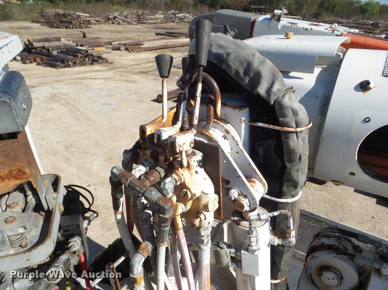 image for item DA5120 1995 Ford F800 Super Duty bucket truck