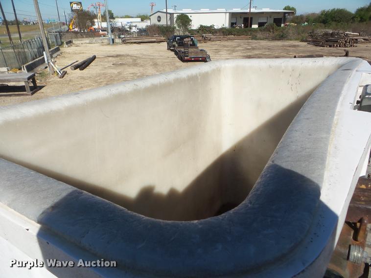 image for item DA5120 1995 Ford F800 Super Duty bucket truck