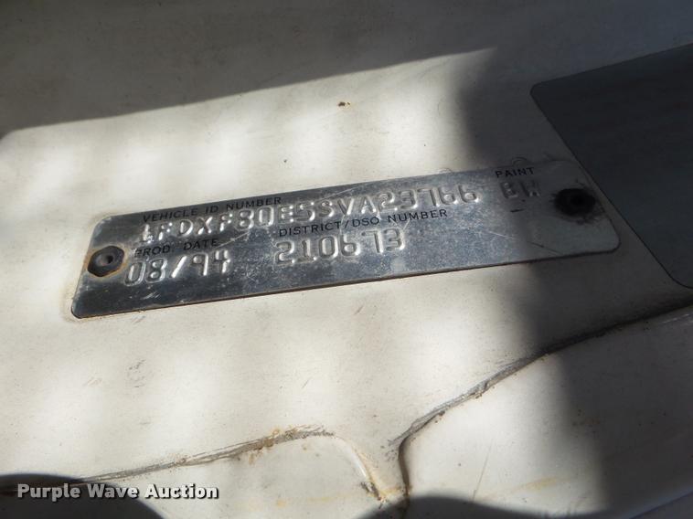 image for item DA5120 1995 Ford F800 Super Duty bucket truck