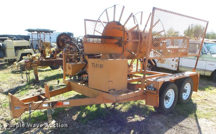 image for item DA5122 2001 R&R fiber optic figure 8 trailer