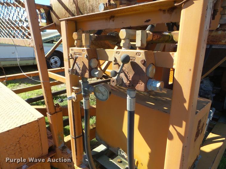 image for item DA5122 2001 R&R fiber optic figure 8 trailer