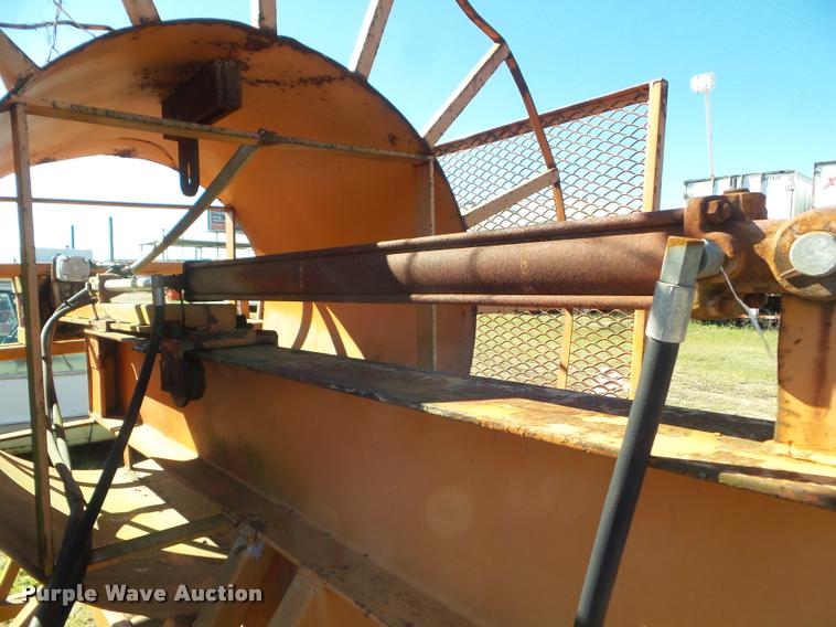 image for item DA5122 2001 R&R fiber optic figure 8 trailer