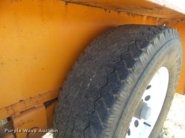 image for item DA5122 2001 R&R fiber optic figure 8 trailer