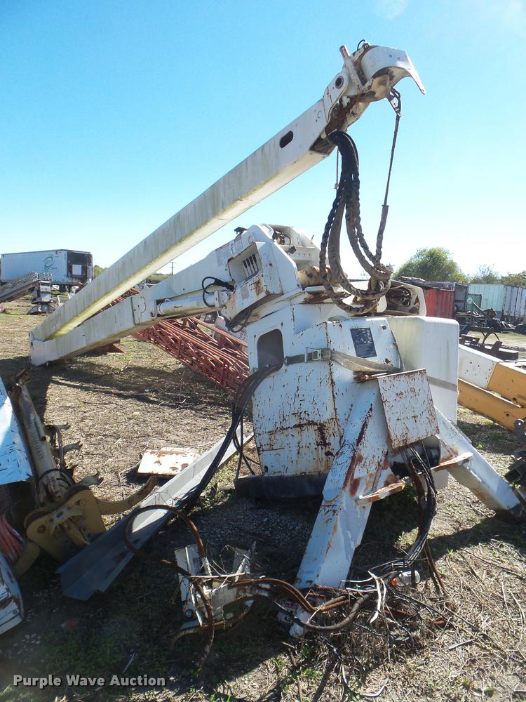 image for item DA5135 2000 Versalift VN50J boom